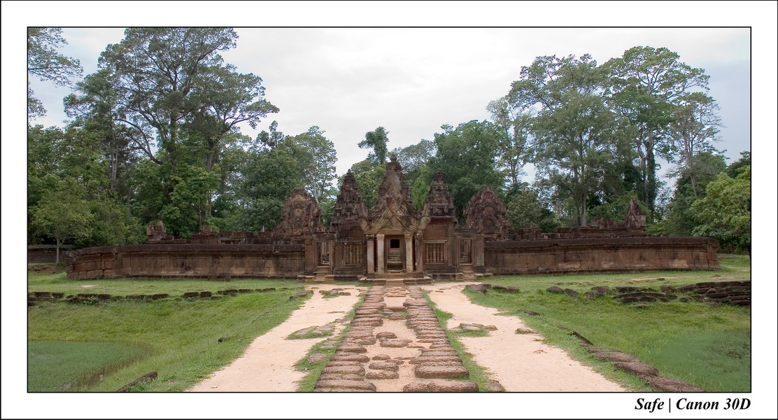 2006 - 07 - Temple angkor - Bantea Srey 25